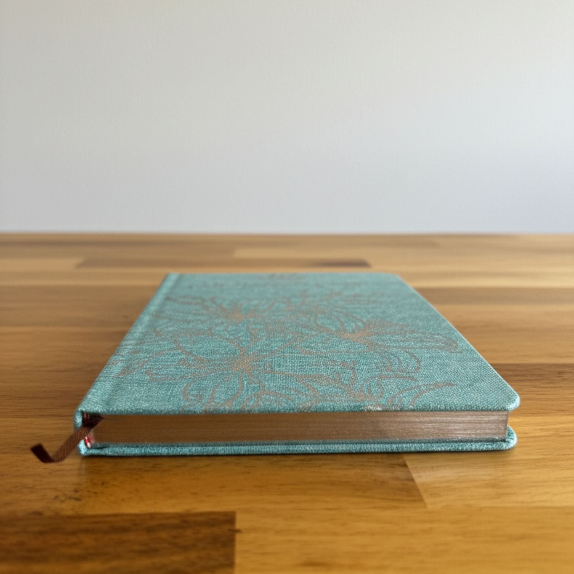 Blue Gratitude Journal - I am Thankful For