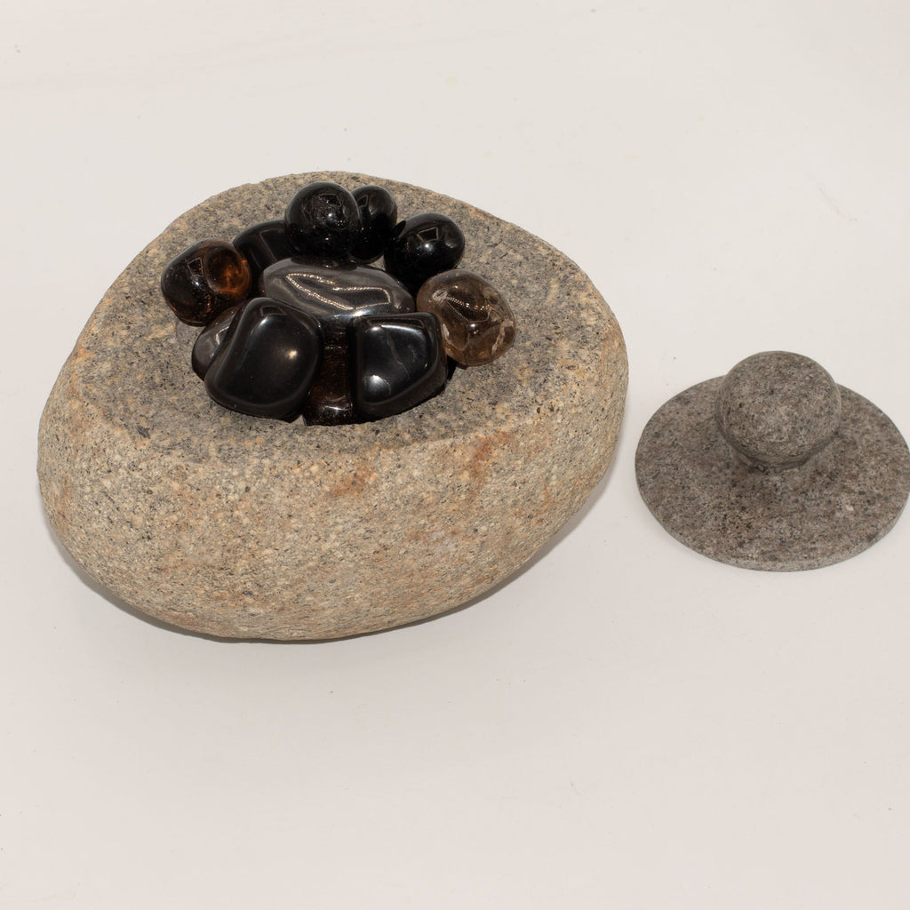 Natural Riverstone Grounding Pot - Large