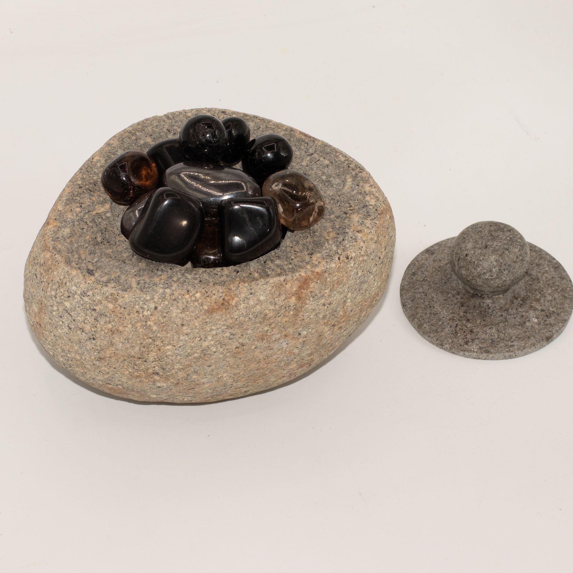 Natural Riverstone Grounding Pot - Large